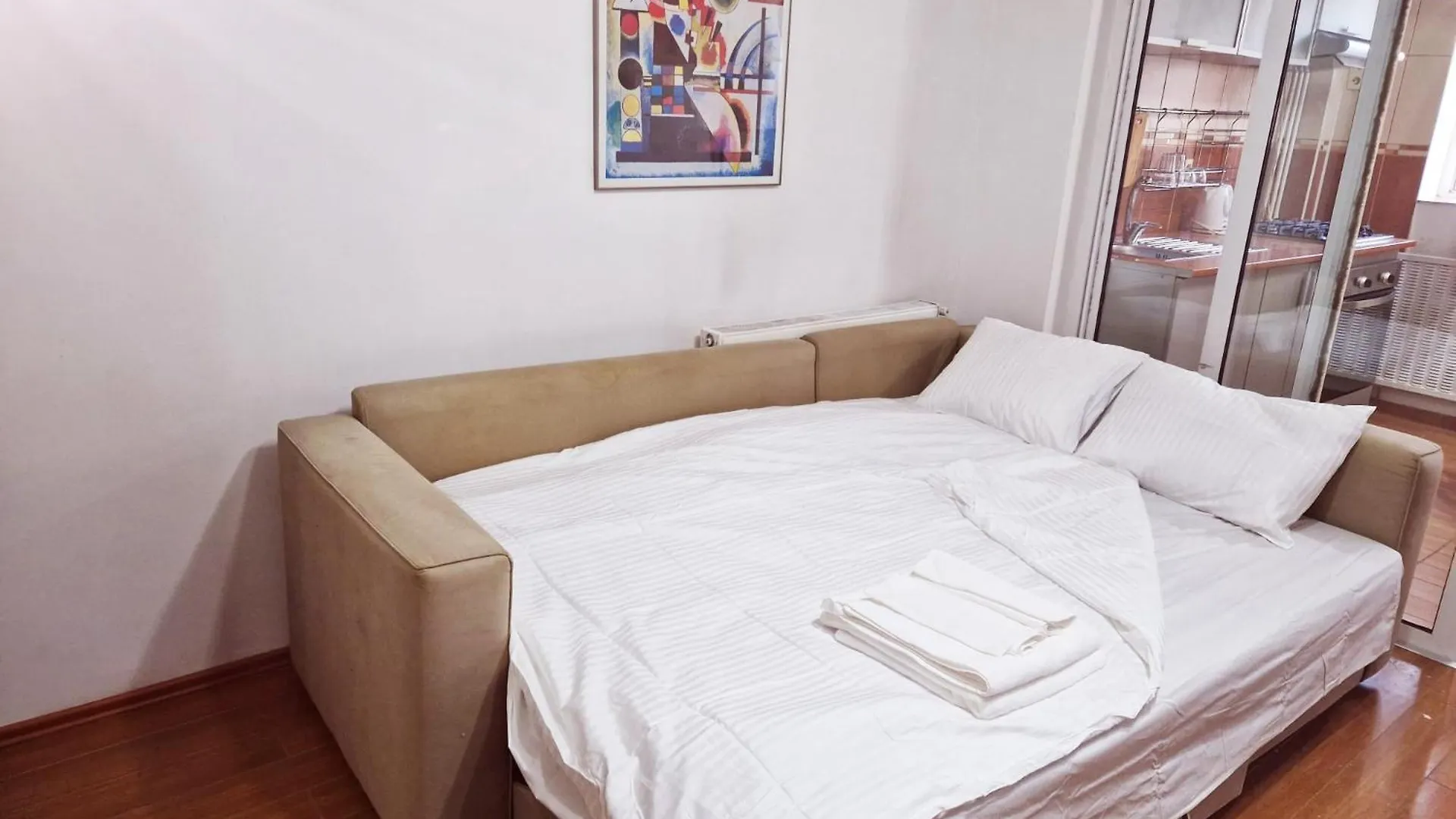 Studio - Bucuresti, Zona Centrala contacts